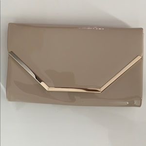 Nude Clutch